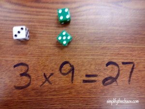 Dice game on desk (2)-001
