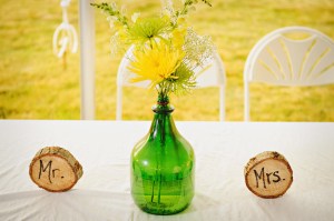 Simple bride and groom table
