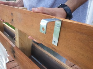 DIY Pallet Flower Boxes :: simplifythechaos.com