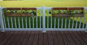 DIY Pallet Flower Boxes :: simplifythechaos.com